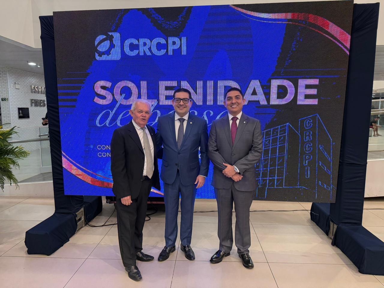 No momento, você está visualizando Presidente do CRA-PI prestigia posse da nova diretoria do CRC-PI