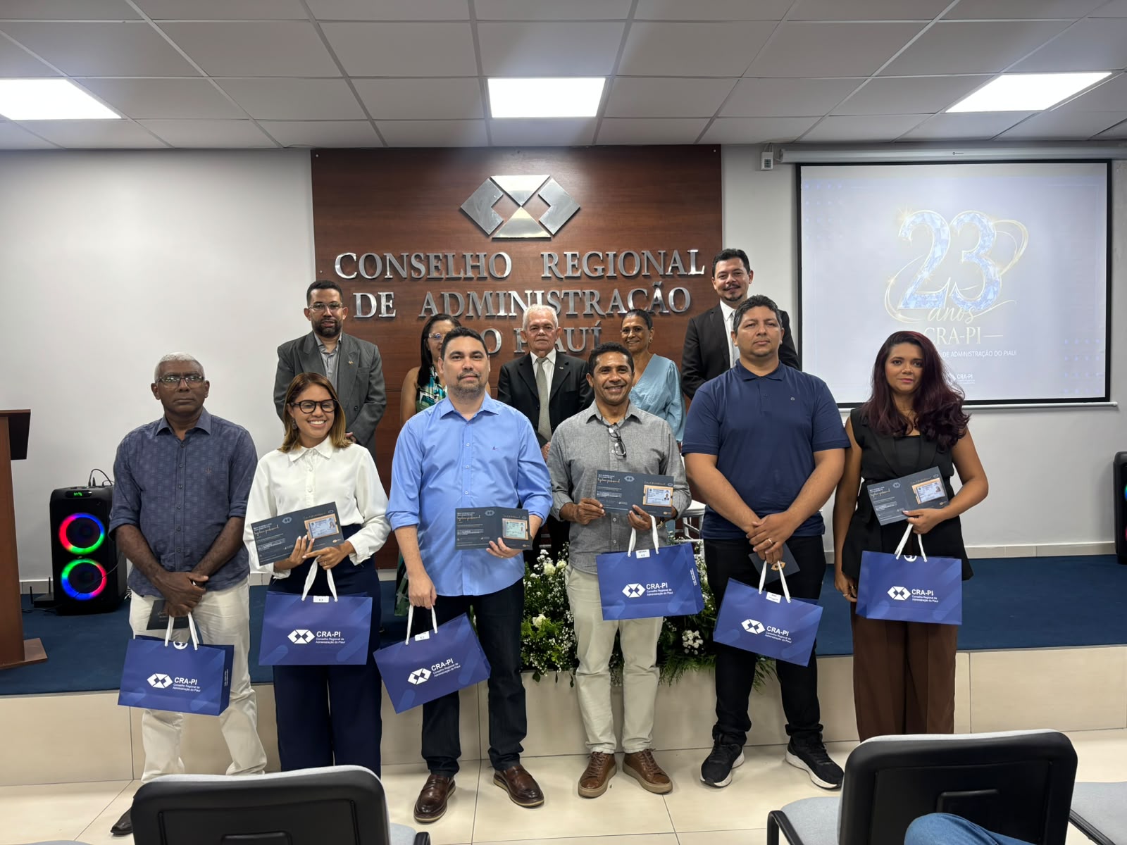 No momento, você está visualizando CRA-PI celebra 23 anos com homenagens, entrega de carteiras e inauguração da Galeria dos Presidentes
